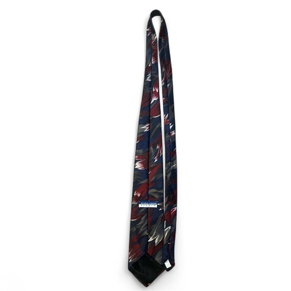 🔥 Oscar de la Renta Tie 🔥 - Picture 3 of 4